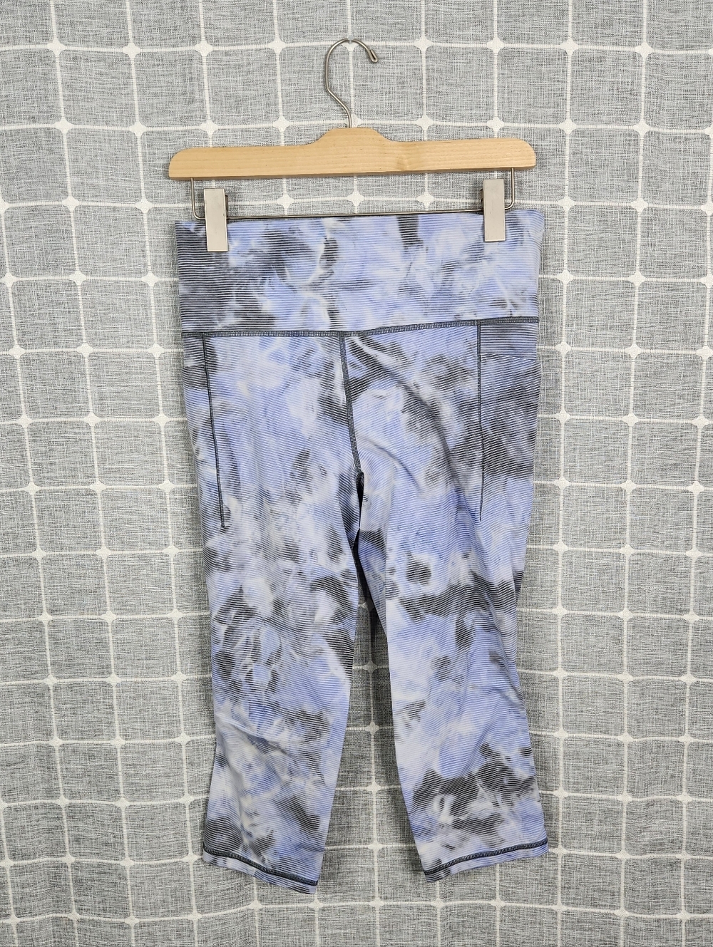 Athleta Salutation Stash Pocket II Capri